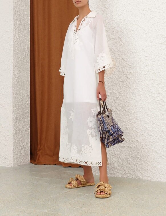 Abito lungo ricamato Indra color avorio online Abito lungo ricamato Indra color avorio online