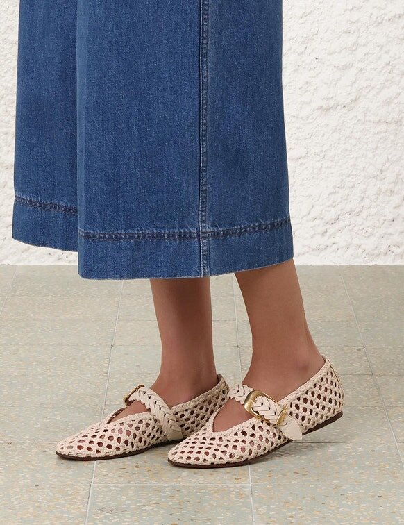 Ballerina Alchemy in color Milk online Ballerina Alchemy in color Milk online