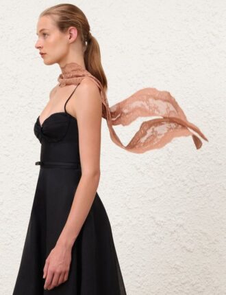 Sciarpa da collo in pizzo color pesca online Sciarpa da collo in pizzo color pesca online